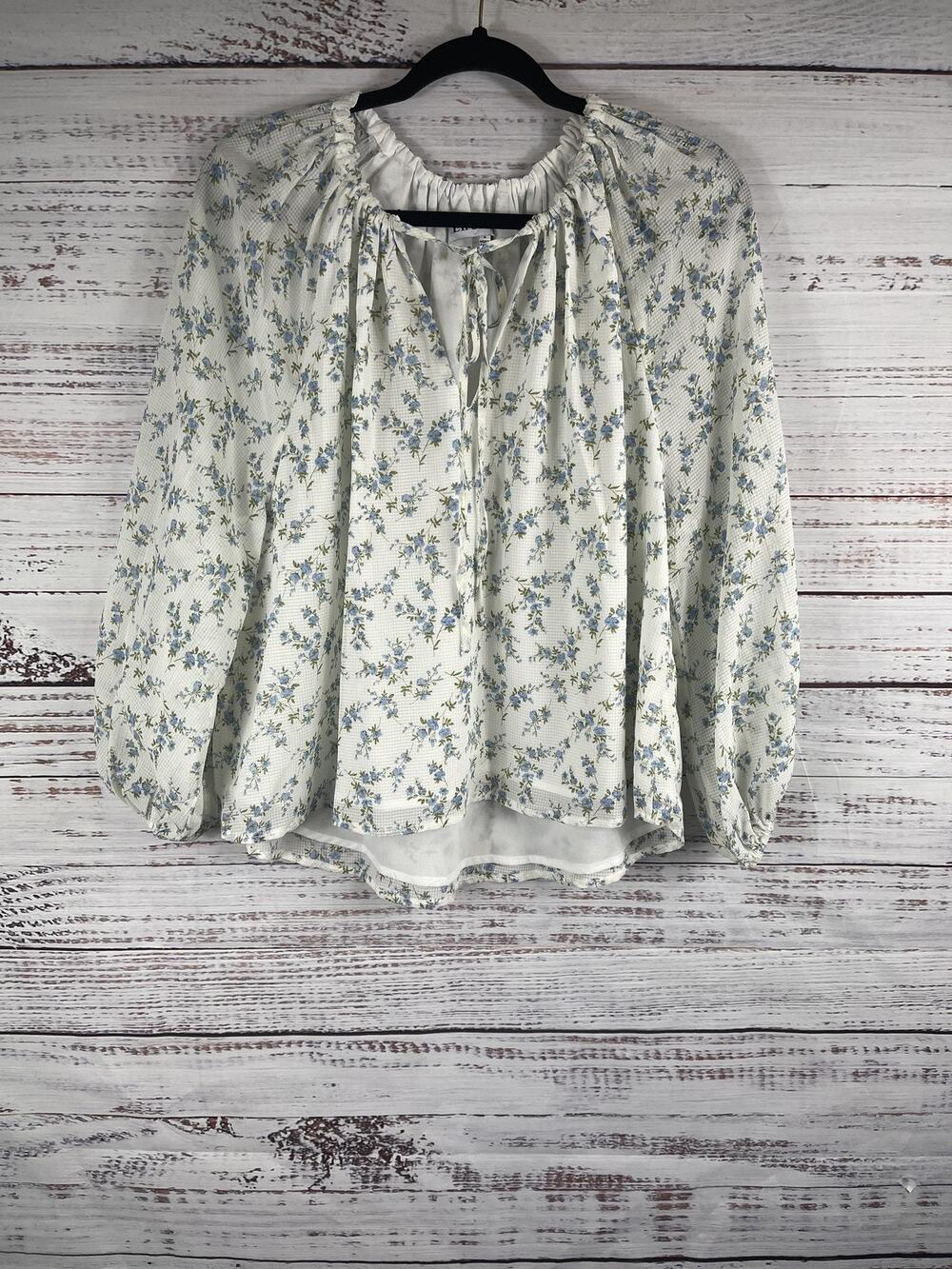 En Saison Blouse Women's Size S White Blue Floral Long Sleeve Peasant Top Boho